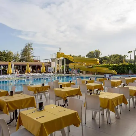 Hotel Sandy Beach Alanya Hotel 4*